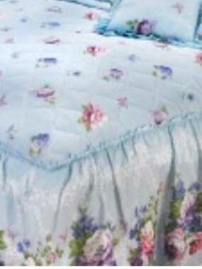 BEDSPREAD WITH FLOUNCE SKIRT, FLORAL LIGHT BLUE WITH MULTICOLOURS, QUEEN SIZE,